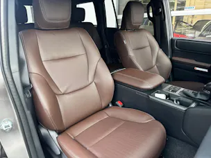 Toyota Land Cruiser 2.8 D 48V 230 Rebel