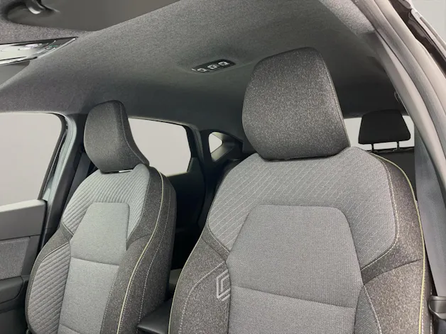 RENAULT Captur 1.8 E-Tech techno