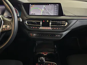 BMW 1er Reihe F40 120d xDrive SAG