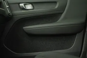 VOLVO XC40 1.5 T3 Momentum Light