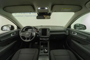 VOLVO XC40 1.5 T3 Momentum Light