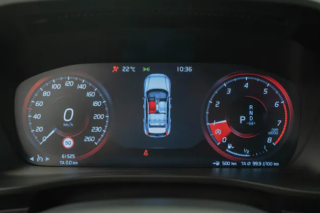 VOLVO XC40 1.5 T3 Momentum Light