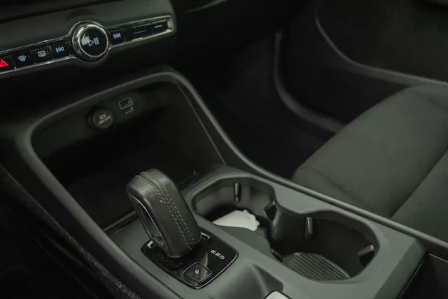 VOLVO XC40 1.5 T3 Momentum Light
