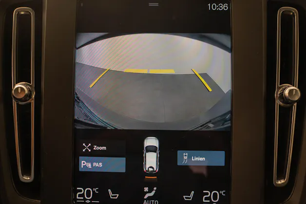 VOLVO XC40 1.5 T3 Momentum Light