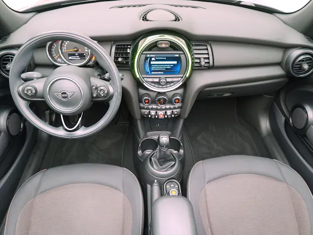 MINI Cabrio F57 1.5i One