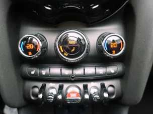 MINI Cabrio F57 1.5i One
