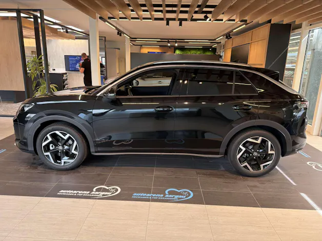 VW T-Roc 1.5 eTSi mHEV R-Line DSG-Automat
