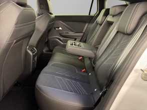 https://vehicle.imgix.net/4511582/2ce0fe0c-e12e-4a0a-aef5-d9b83cd5b411.jpg