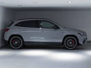 MERCEDES-BENZ GLA 35 AMG 4MATIC