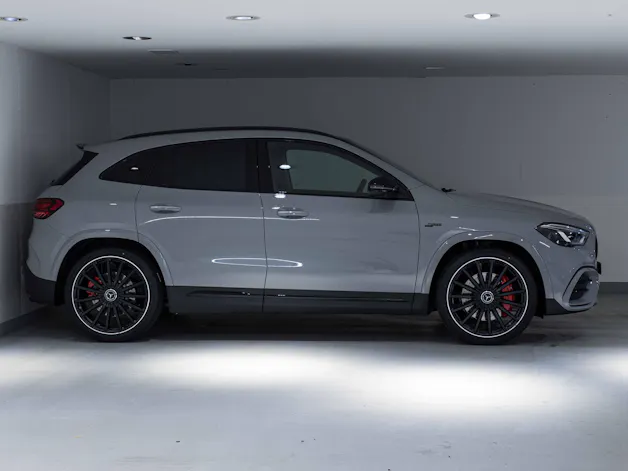 MERCEDES-BENZ GLA 35 AMG 4MATIC