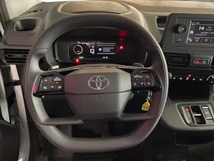 Toyota PROACE CITY Van L2 52KWh Active