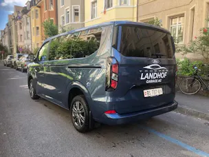 FORD Tourneo C Bus 320 L1 2.0 EcoBlue 170 Titanium