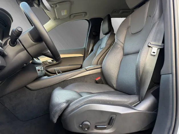 VOLVO XC90 2.0 T8 TE Plus Dark 7P. eAWD **CH Fahrzeug**