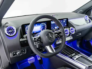 MERCEDES-BENZ GLA 220 d 4MATIC Swiss Star