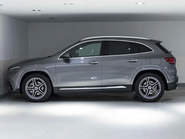 MERCEDES-BENZ GLA 220 d 4MATIC Swiss Star