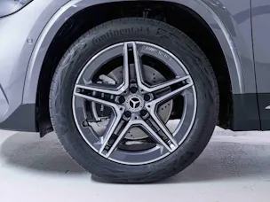 MERCEDES-BENZ GLA 220 d 4MATIC Swiss Star