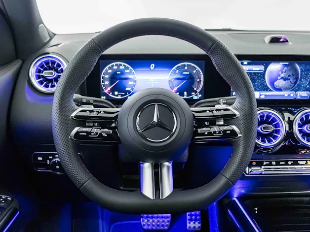 MERCEDES-BENZ GLA 220 d 4MATIC Swiss Star