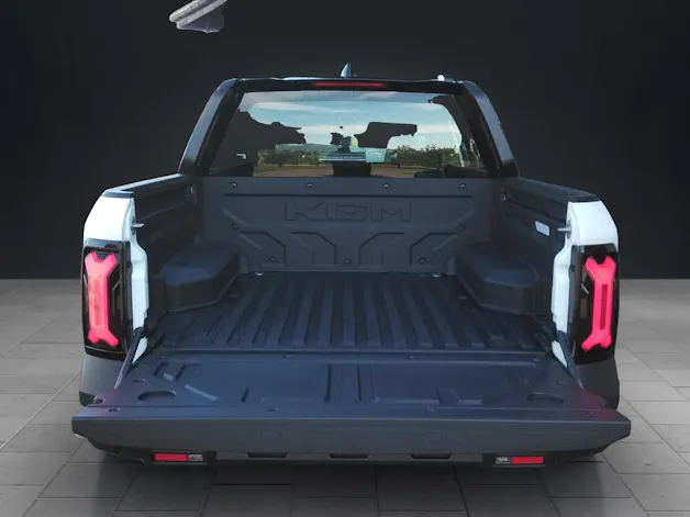 KGM Musso EV Blackline