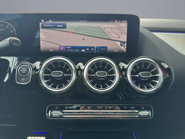 MERCEDES-BENZ GLA-Klasse H247 GLA 250 Swiss Star AMG Line 4matic