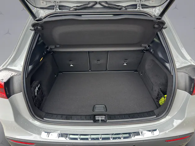 MERCEDES-BENZ GLA-Klasse H247 GLA 250 Swiss Star AMG Line 4matic