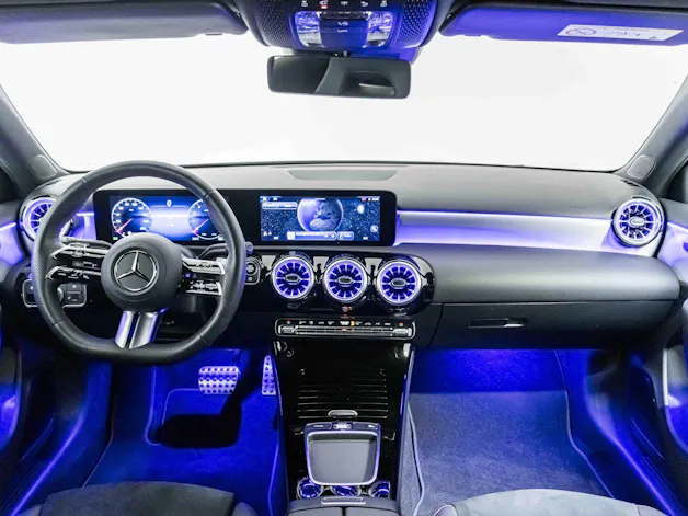 MERCEDES-BENZ A 250 4MATIC