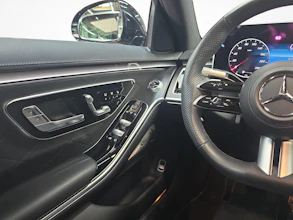 https://vehicle.imgix.net/4511810/135b8681-8d8a-4bc0-a9c9-e9e8052a2367.jpg