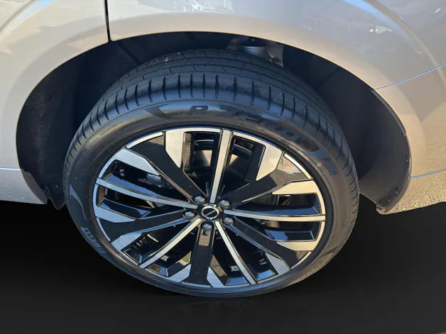 VOLVO XC60 2.0 T8 TE Ultra Dark eAWD