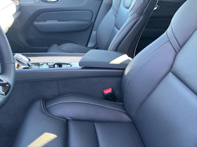 VOLVO XC60 2.0 T8 TE Ultra Dark eAWD