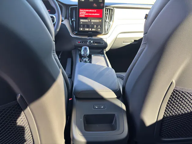 VOLVO XC60 2.0 T8 TE Ultra Dark eAWD