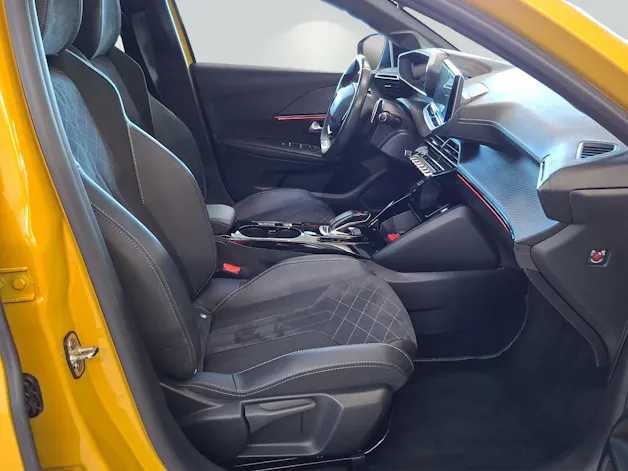 PEUGEOT 208 1.2 PureTech 130 GT