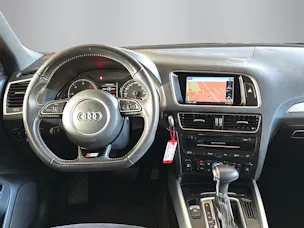 AUDI Q5 2.0 TDI quattro S-Tronic