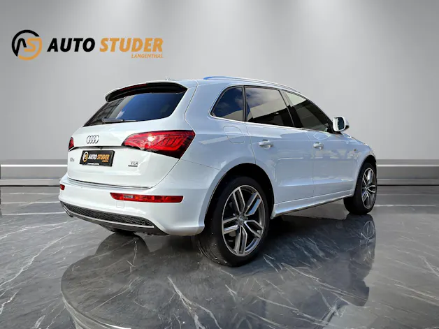 AUDI Q5 2.0 TDI quattro S-Tronic