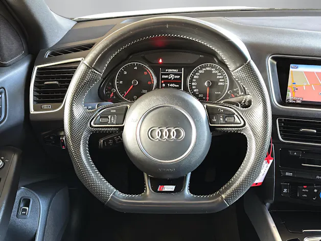 AUDI Q5 2.0 TDI quattro S-Tronic