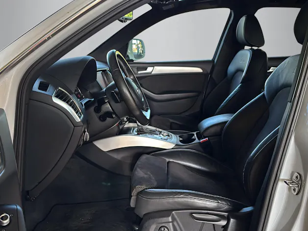 AUDI Q5 2.0 TDI quattro S-Tronic