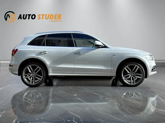 AUDI Q5 2.0 TDI quattro S-Tronic