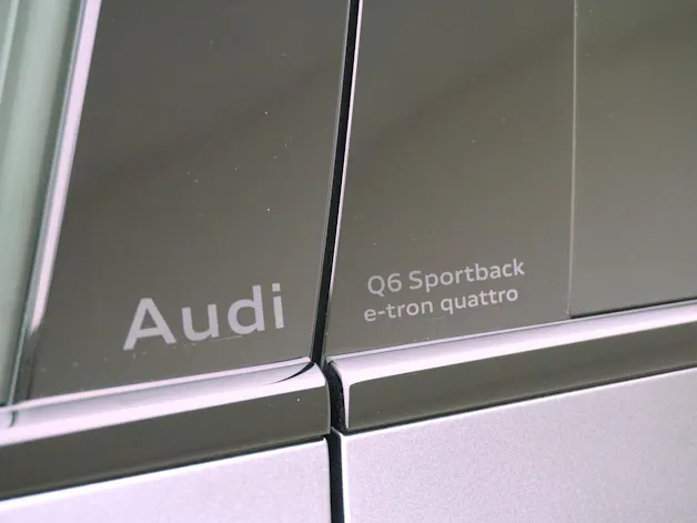 AUDI Q6 e-tron Sportback S line quattro