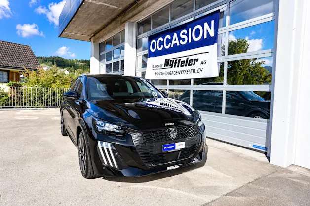 PEUGEOT 208 e-GT
