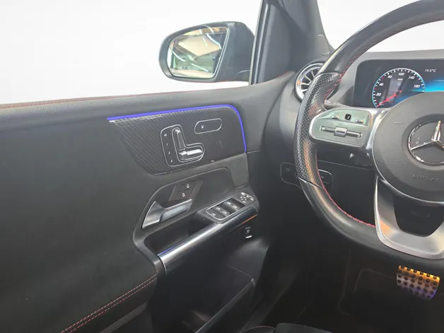 MERCEDES-BENZ B 250 4MATIC AMG Line