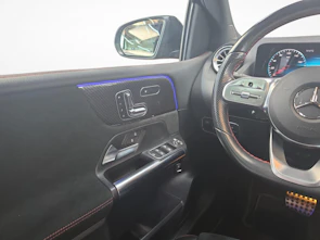 Fahrzeugbild MERCEDES-BENZ B 250 4MATIC AMG Line