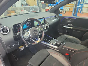 https://vehicle.imgix.net/4512055/e3398d5d-beca-4311-a3fc-f4b6fc34c237.jpg