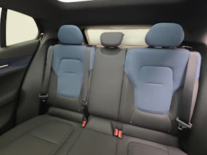 https://vehicle.imgix.net/4512095/35e9b867-fe69-4e94-96c7-0e86bfb428b1.jpg