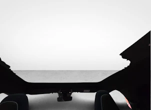 https://vehicle.imgix.net/4512102/b4e01c68-492c-4513-bf91-cb34e30551f6.jpg