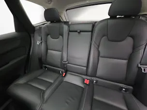 VOLVO XC60 2.0 B5 MH Plus Dark AWD