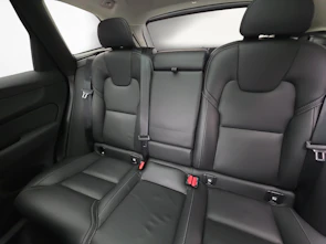 Fahrzeugbild VOLVO XC60 2.0 B5 MH Plus Dark AWD