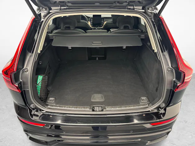 VOLVO XC60 2.0 B5 MH Plus Dark AWD