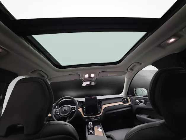 VOLVO XC60 2.0 B5 MH Plus Dark AWD