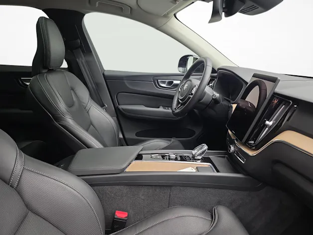 VOLVO XC60 2.0 B5 MH Plus Dark AWD