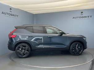 VOLVO XC40 2.0 B4 MH Black Edition