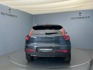 VOLVO XC40 2.0 B4 MH Black Edition