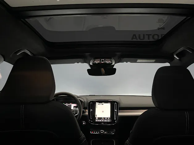 VOLVO XC40 2.0 B4 MH Black Edition